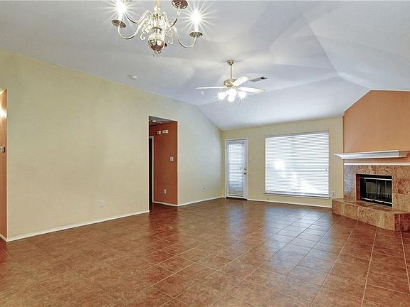 4th image of 7406 Airline Dr