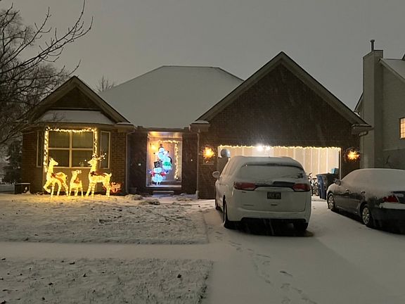 5th image of 8325 Opal Dr