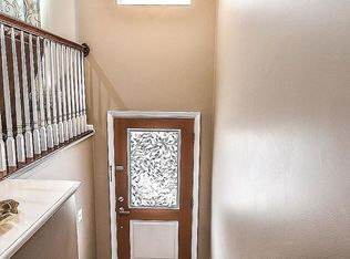 25329 Wakestone Park Ter, Chantilly, VA 20152