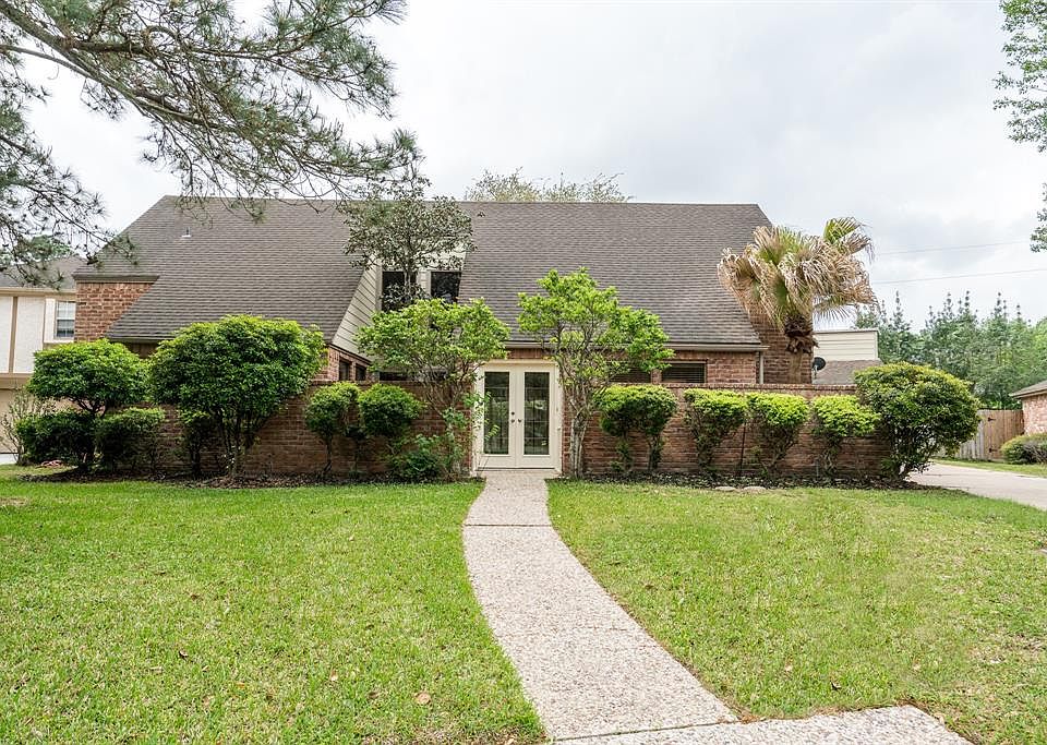 1st image of 15511 Bonnie Park Ct