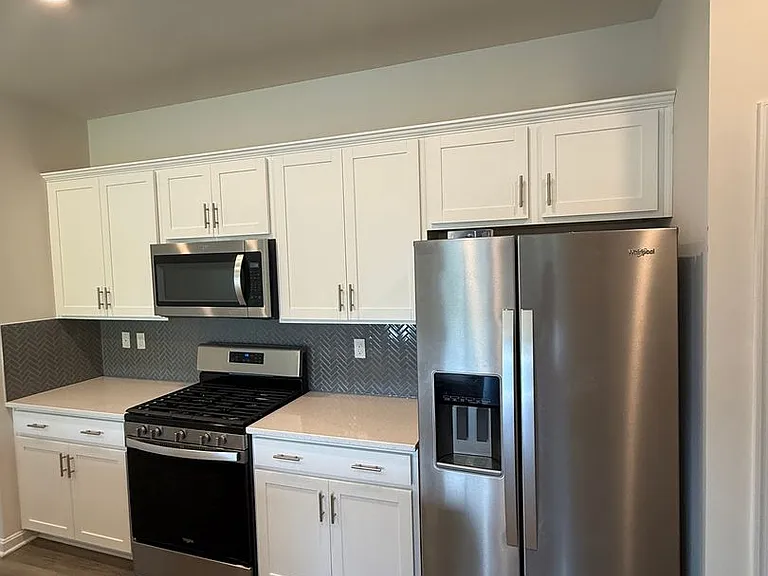 152 Hannock St — Photo 6
