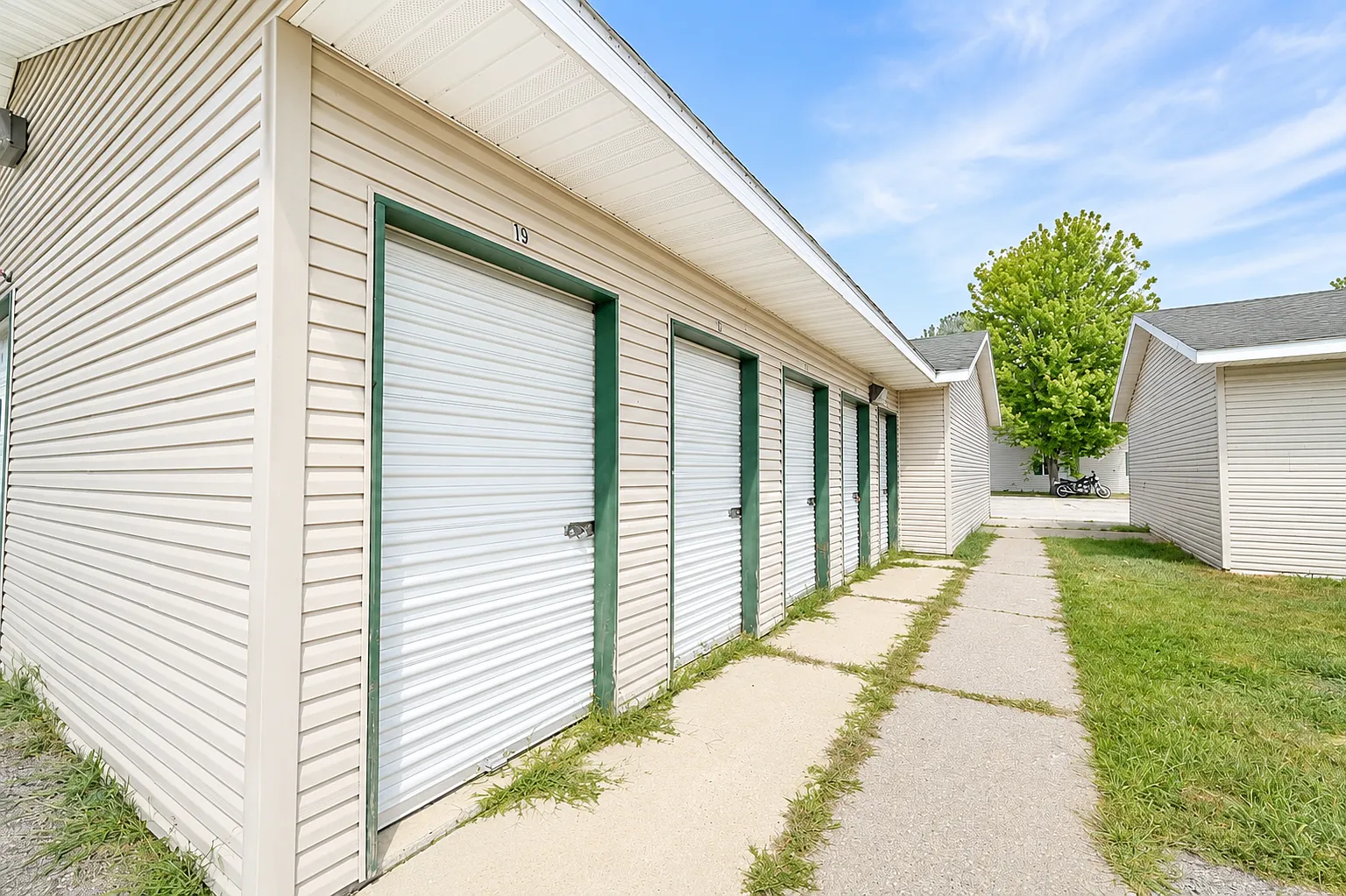 Murdock Apartments — Photo 3