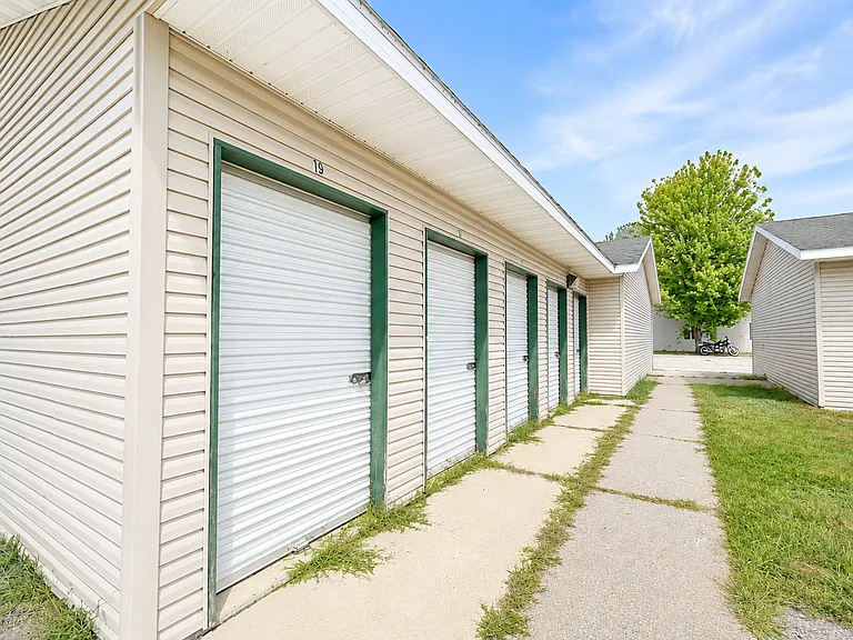Murdock Apartments — Photo 3