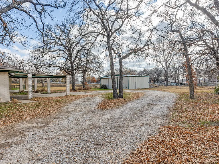 7335 Reed Rd — Photo 10