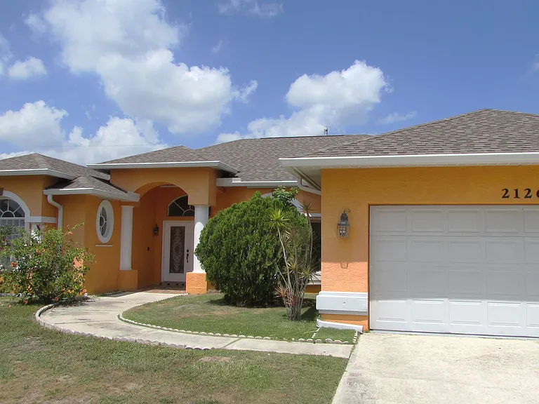 2126 SW Gailwood St — Photo 1