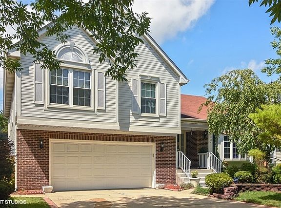 2nd image of 834 Heritage Dr