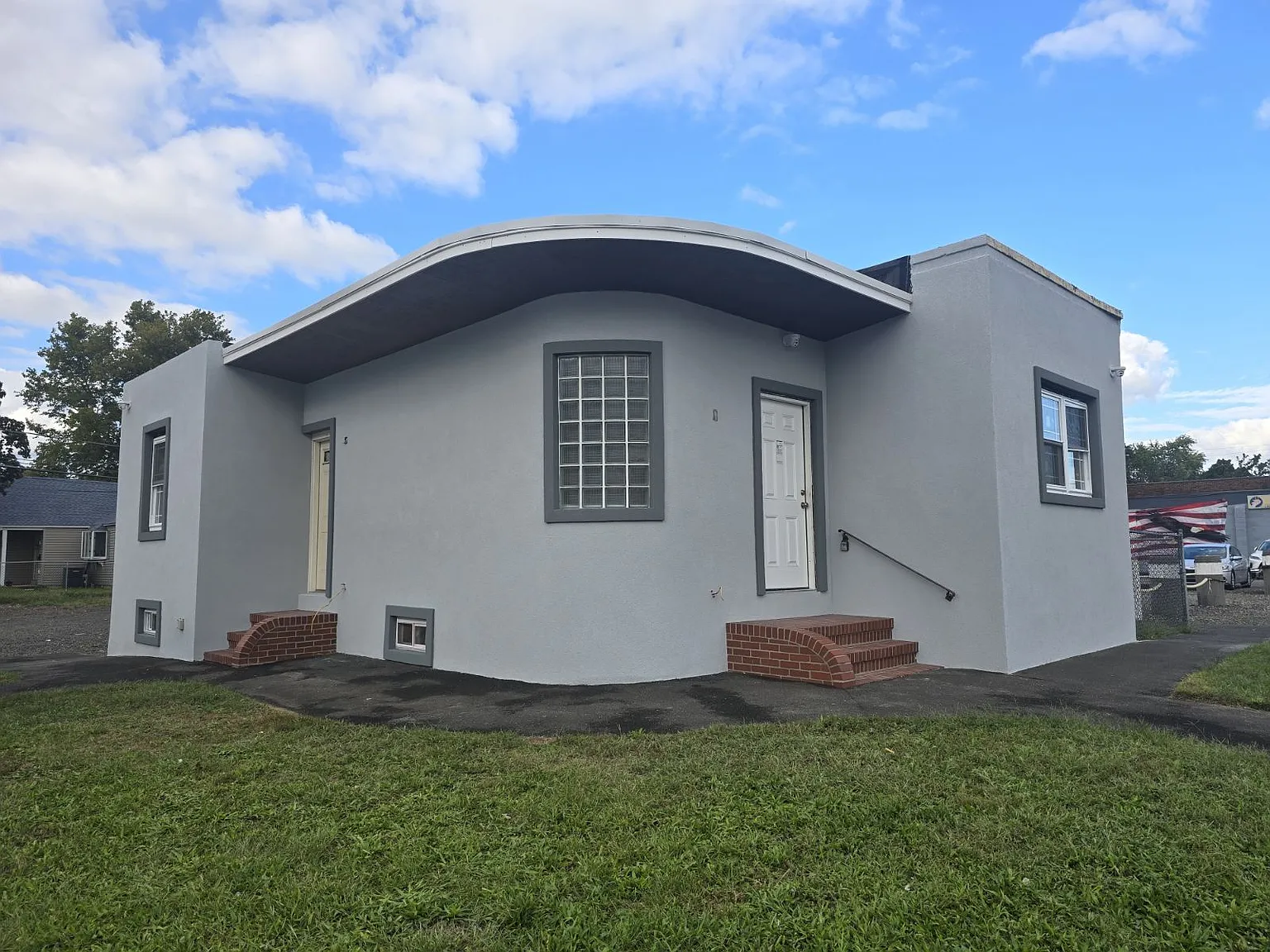 2 bed, 1000 sqft, $1,850 — Photo 1