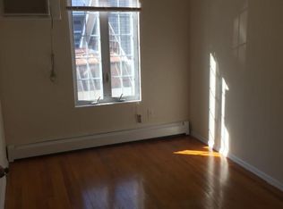 6230 136th St, Flushing, NY 11367