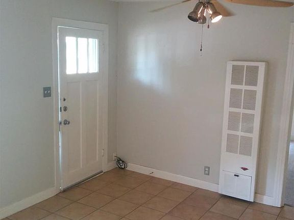 2nd image of 3809 S 2nd St Ste D100