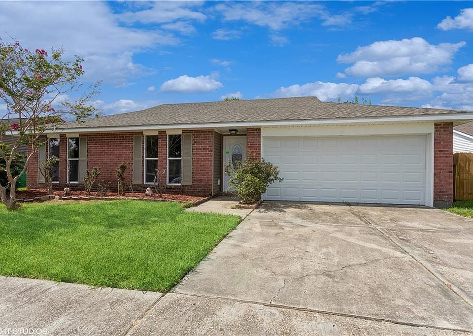 1st image of 2729 Oak Forest Blvd