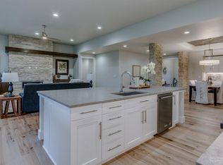 60888 SW River Rim Dr, Bend, OR 97702