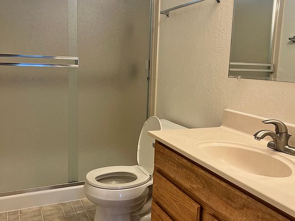 5th image of 1704 Wesley Ave