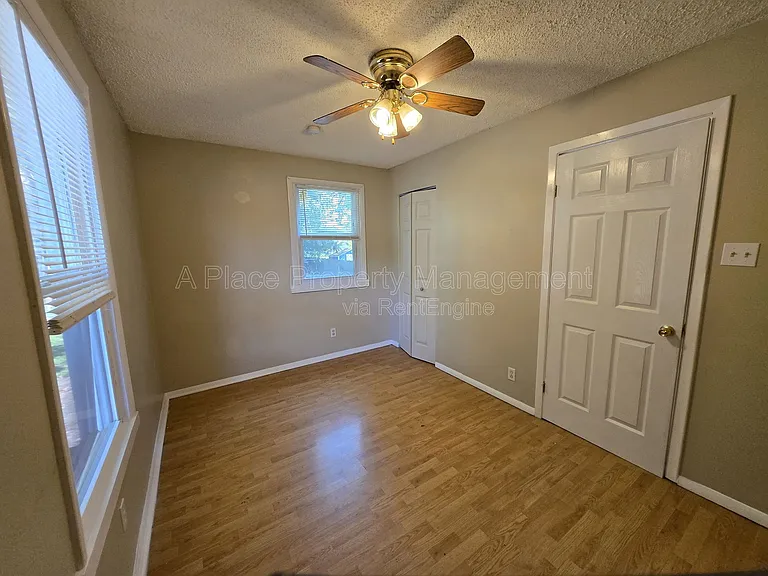 9429 Baltimore Ave — Photo 10
