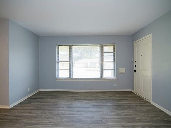 5th image of 1416 Cove Dr