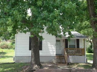 315 2nd St, Winfield, MO 63389