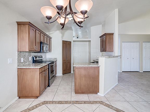 2nd image of 2558 E Garnet Ave