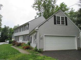 35 Webb St, Windsor Locks, CT 06096