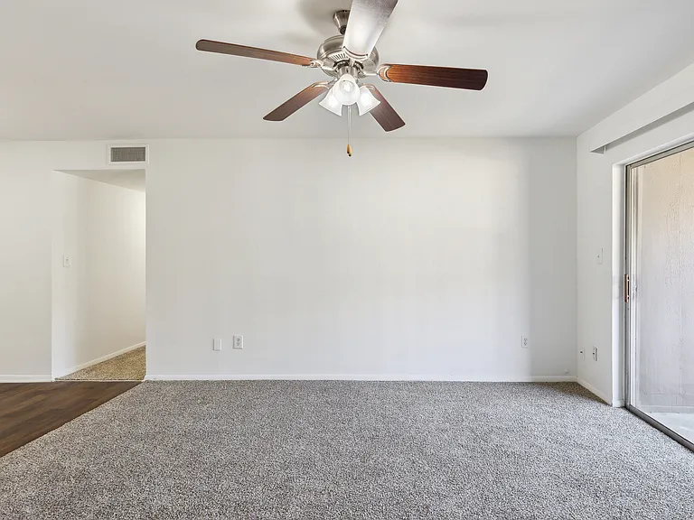 Fairway Club Apartments — Photo 76