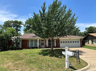 2108 Lejuan Ct, Arlington, TX 76010