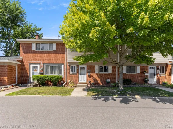 8139 Bristol St, Westland, MI 48185