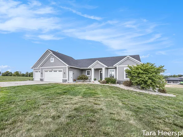 1649 Byron Rd, Hudsonville, MI 49426