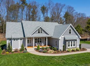 558 Haynes St, Sturbridge, MA 01566