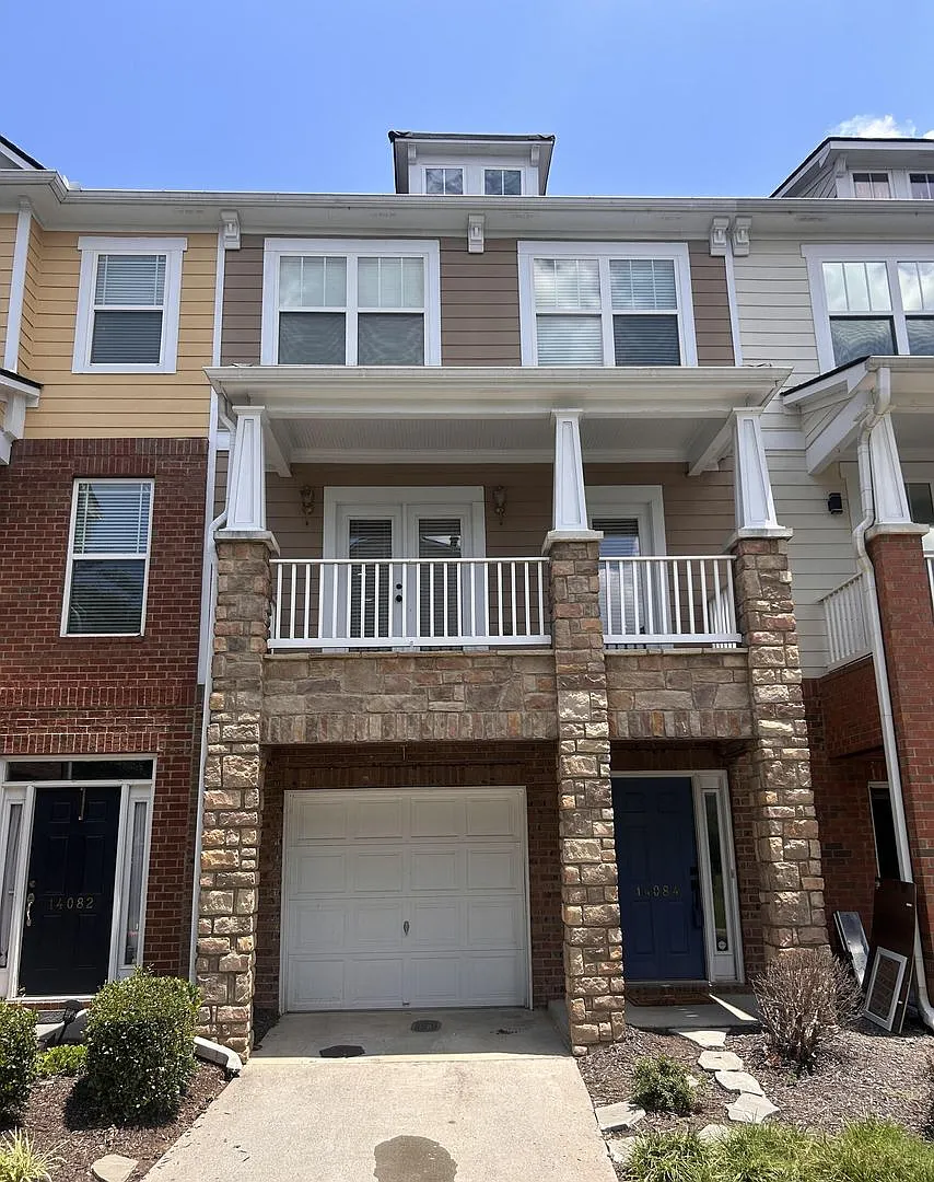 Beautifully Renovated 3-Bedroom, 2.5-Bath Townhome in the Heart of Alpharetta/Milton! — Photo 1