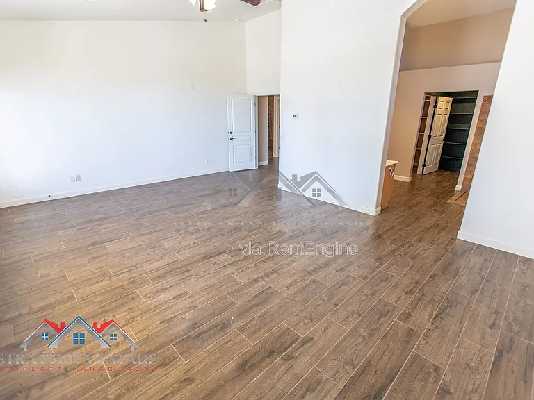 38414 N 12th St — Photo 57
