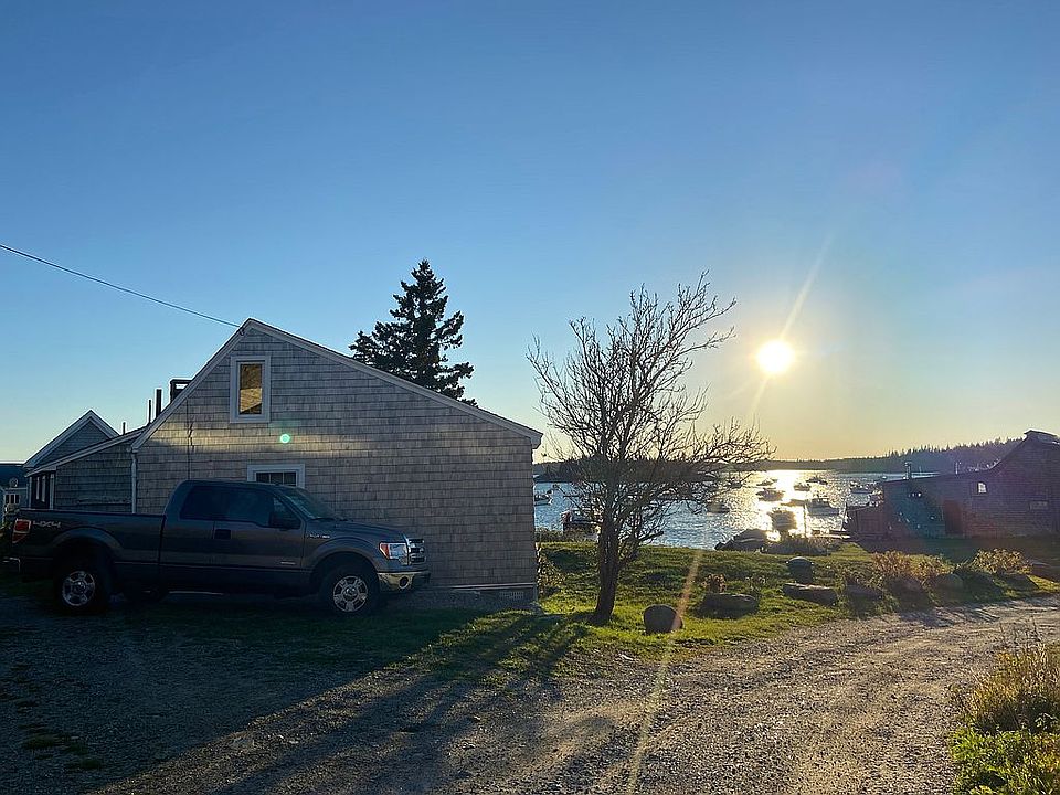 2nd image of 8 Mary Wentworth Rd