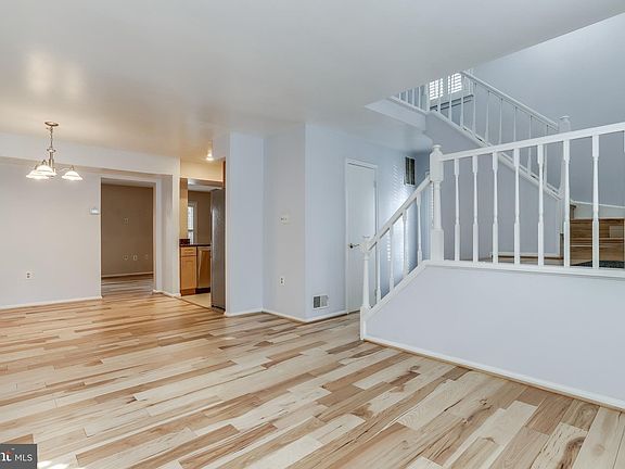 5th image of 2544F S Arlington Mill Dr #6