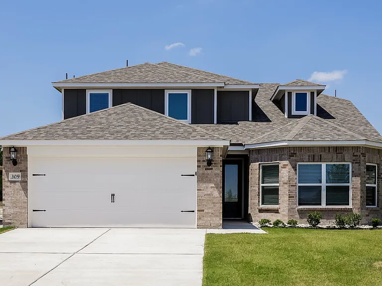 309 Magnolia Blvd — Photo 1