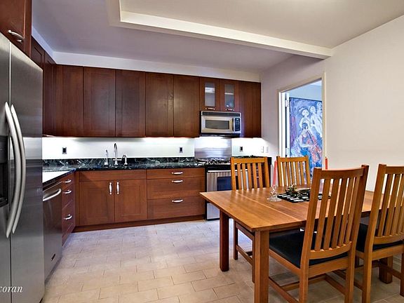 4th image of 272 W 107th St APT 6C