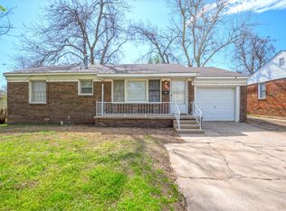 548 E Grumman Dr, Midwest City, OK 73110