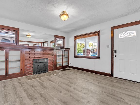 3rd image of 2004 S Douglas St #1