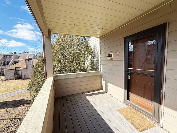 4th image of 2930 Frontenac St Unit 207