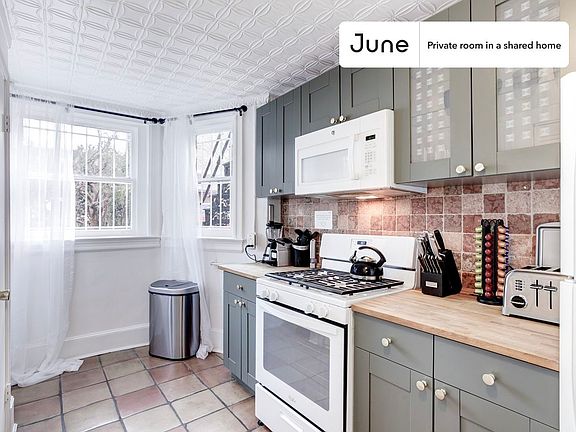 5th image of 773 10th St SE #1B