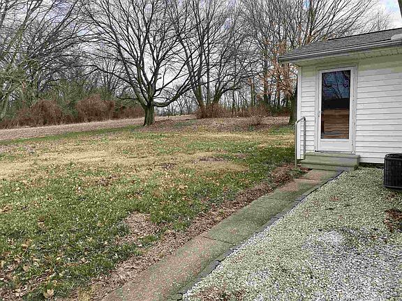 3rd image of 837 E State Road 356