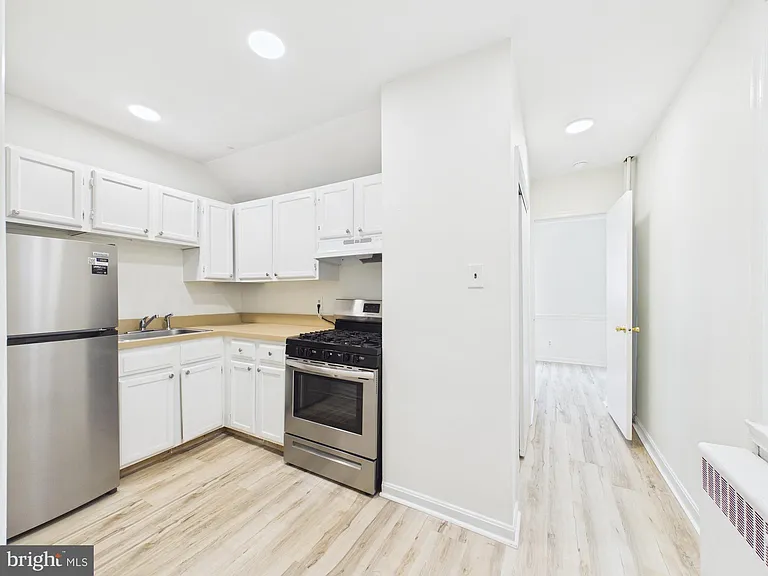 143 N 21st St #1R — Photo 1