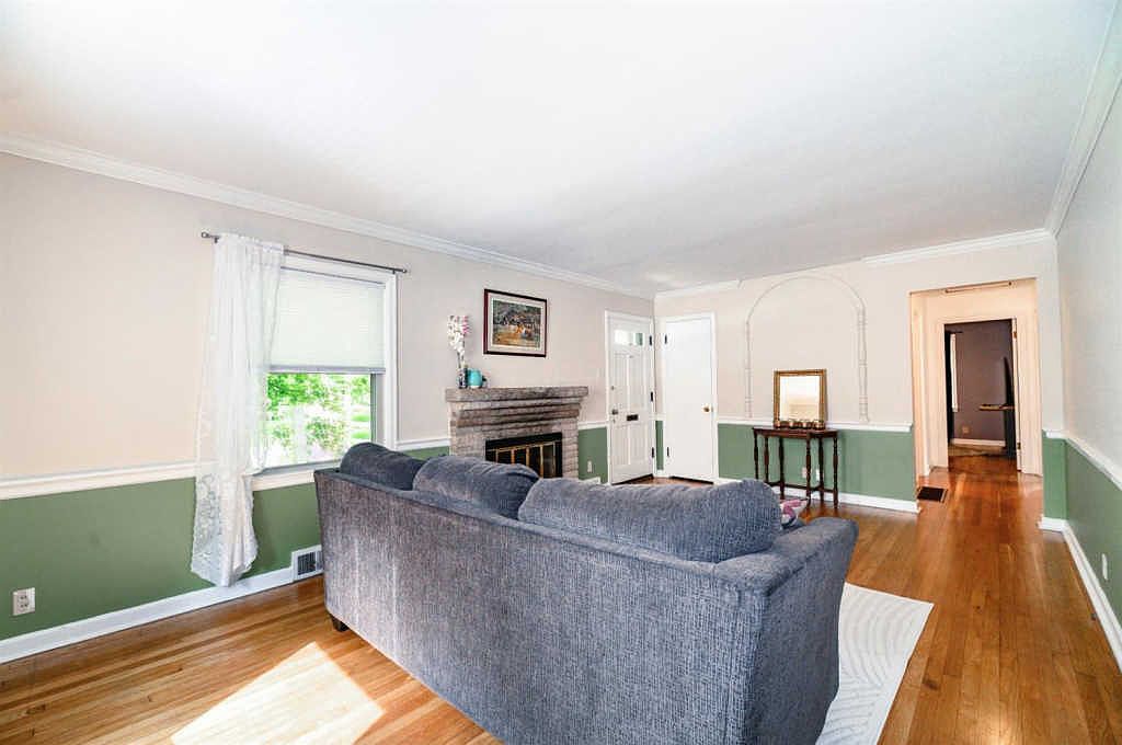 212 E Lowry Ln, Lexington, KY 40503 Zillow