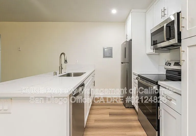 4378 Campus Ave #3 — Photo 6