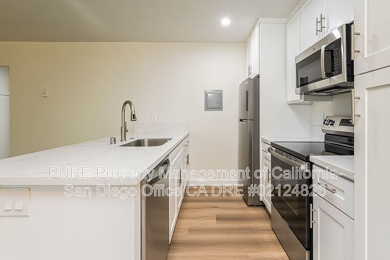 1st image of 4378 Campus Ave APT 3