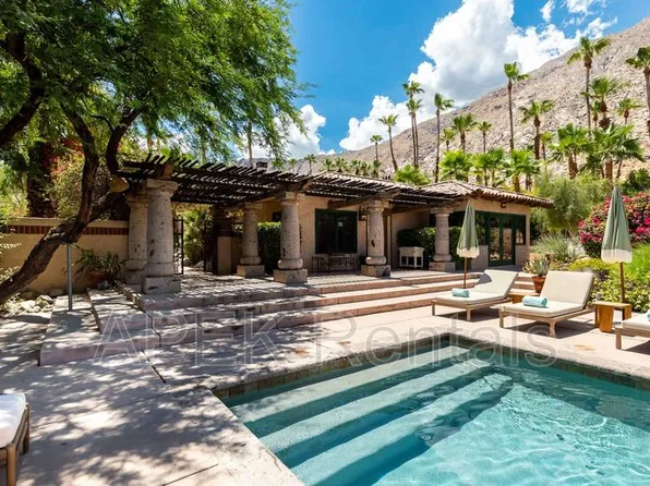 690 W Linda Vista Dr, Palm Springs, CA 92262