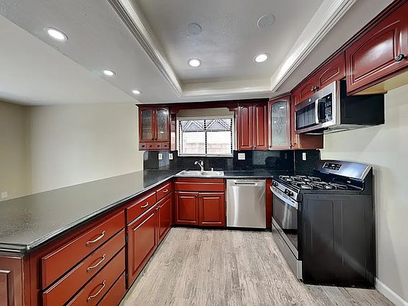 5th image of 45850 Mission Glen Ln #2007