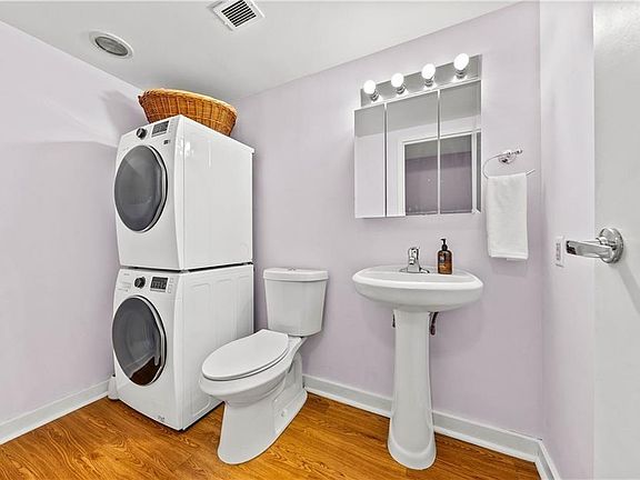 5th image of 600 E 8th St #5B