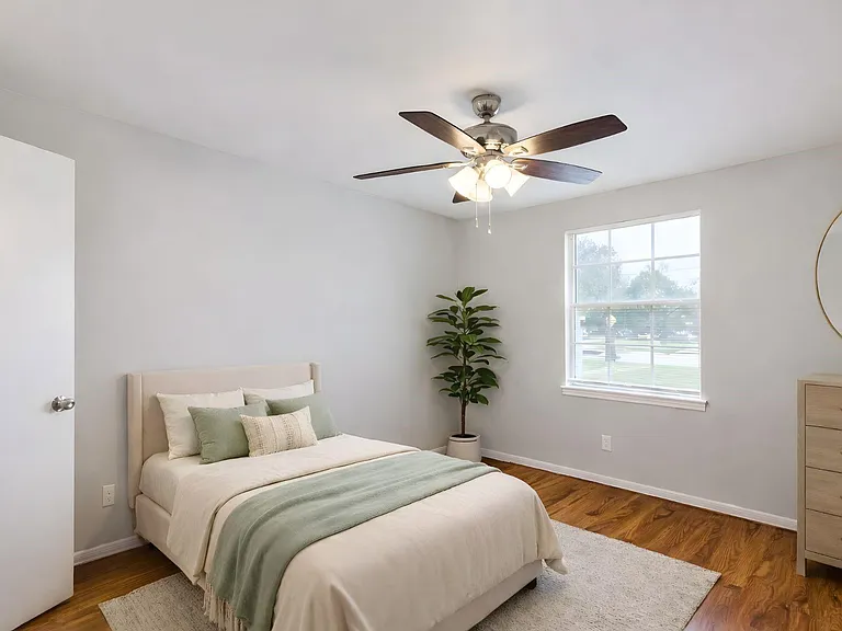 5758 Greencraig Dr — Photo 10
