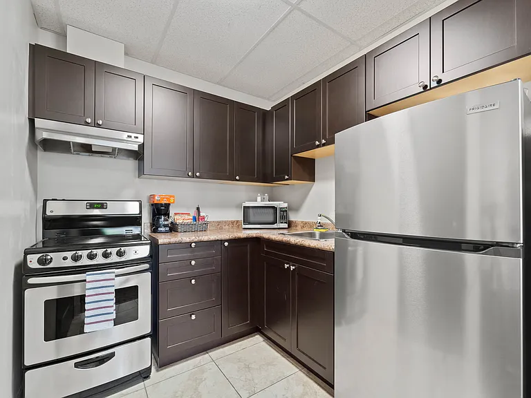 2930 Wildwood Dr — Photo 23