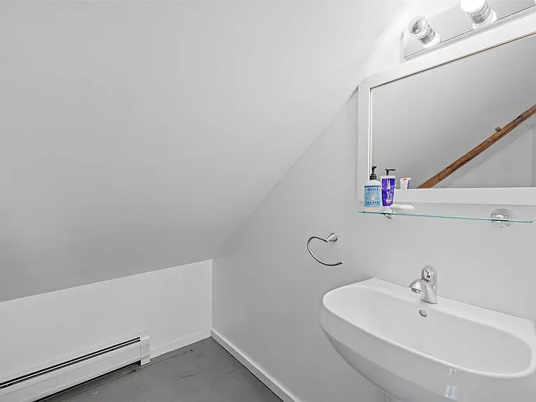 195 Pinnacle Ridge Rd — Photo 26