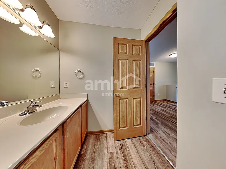 7194 Winterbek Ave — Photo 18