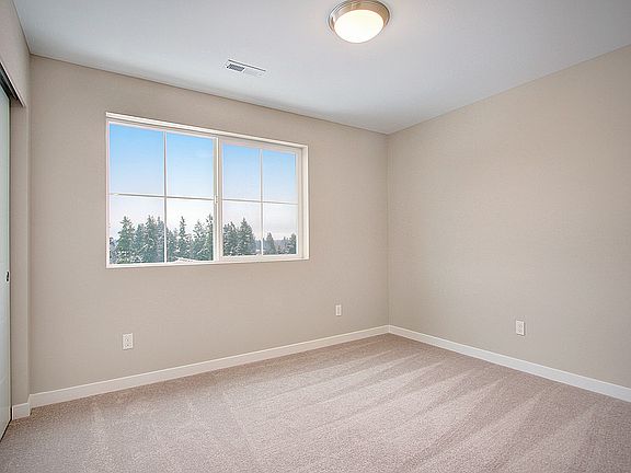 5th image of 8003 206th Ave E