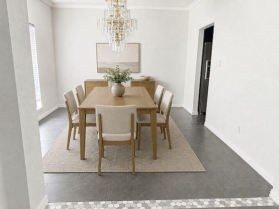 4th image of 1002 Acanthus St